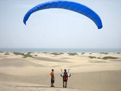 Kiting in playa del ingles and maspalomas, the best place in the world for gorund handling
